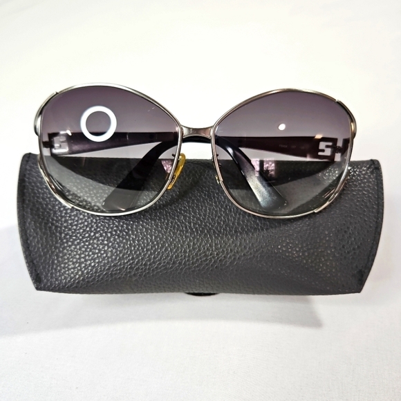 Fendi Women\'s Oversized Silver Metal Sunglasses main image 6